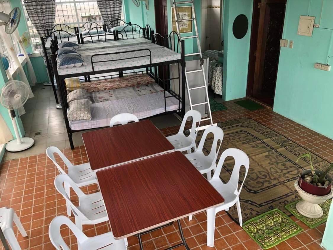 The Mansion - Backpackers Near Airport Leilighet Manila Eksteriør bilde